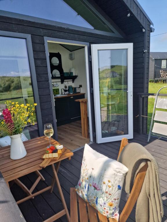 Fotografie z fotogalerie ubytování Wild Meadow Huts v destinaci Doolin