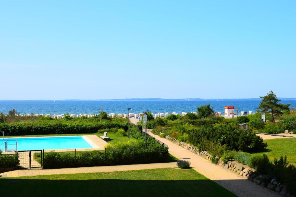 Kolam renang di atau dekat dengan Prinz Hamlet Pelzerhaken Baltic View Prinz Hamlet