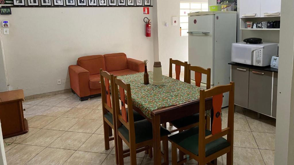 Kuchyň nebo kuchyňský kout v ubytování Quarto duplo 2