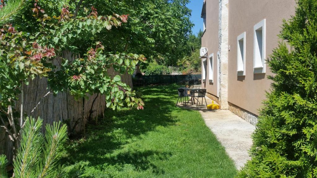 Zahrada ubytování Casa Chiara