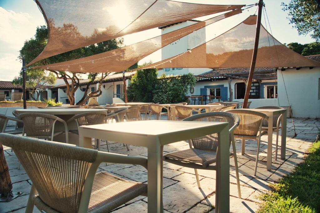 Restaurace v ubytování Mas De Calabrun