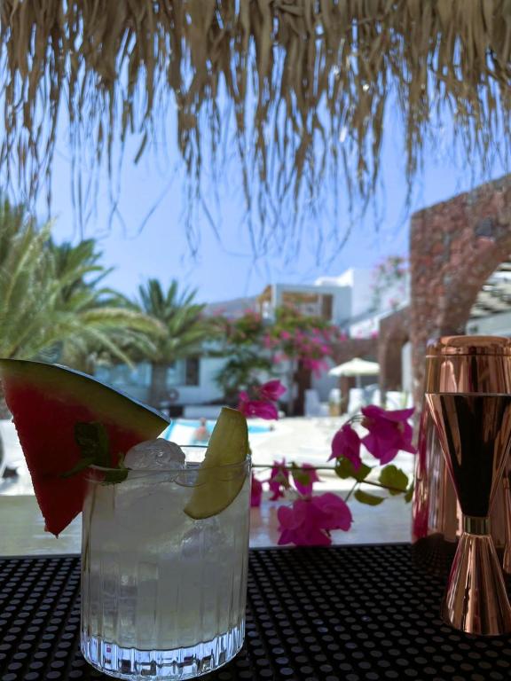 Nápoje v ubytování Arion Bay Hotel Santorini