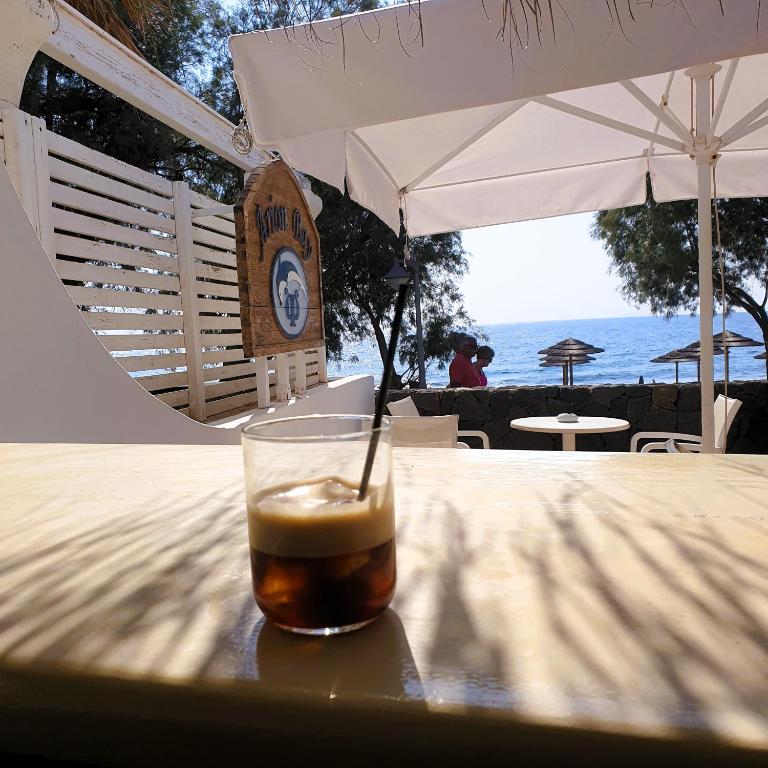 Nápoje v ubytování Arion Bay Hotel Santorini
