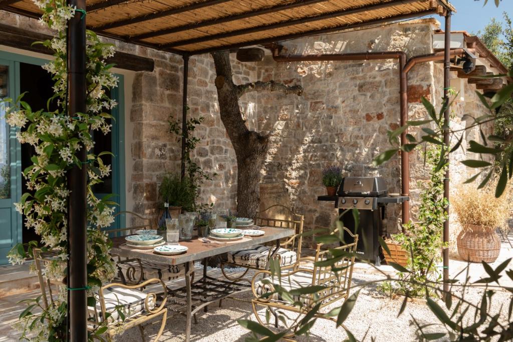 Patio nebo venkovní prostory v ubytování Trullo Nascosto, Puglias Hidden Gem