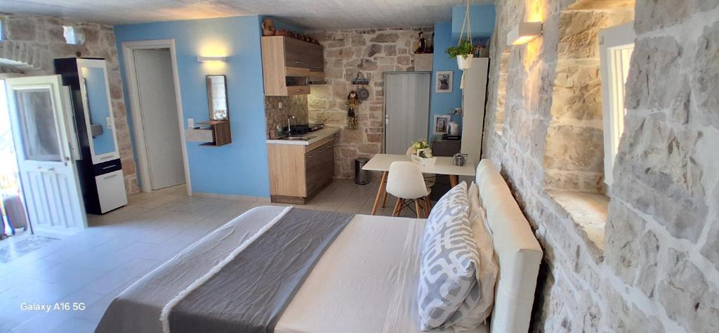 Posteľ alebo postele v izbe v ubytovaní Cosy Studio with breathtaking view