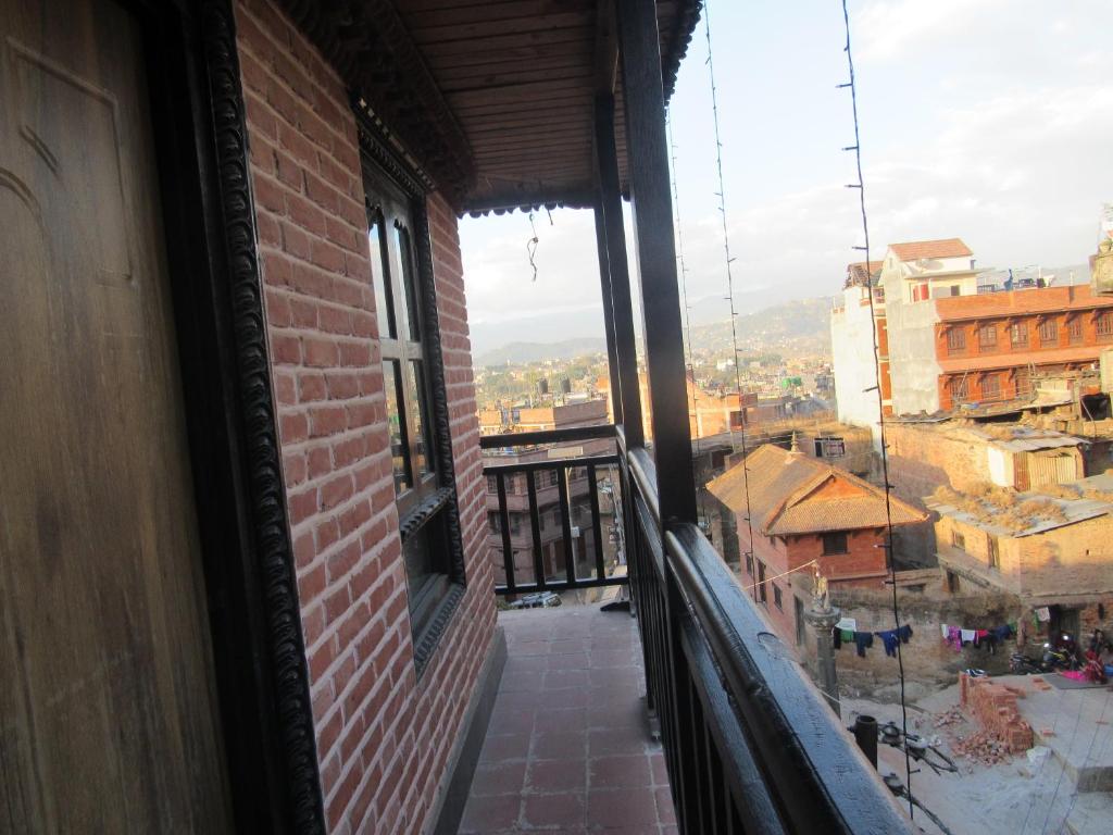 HOTEL LAYAKU DURBAR - Twin Room With Balcony