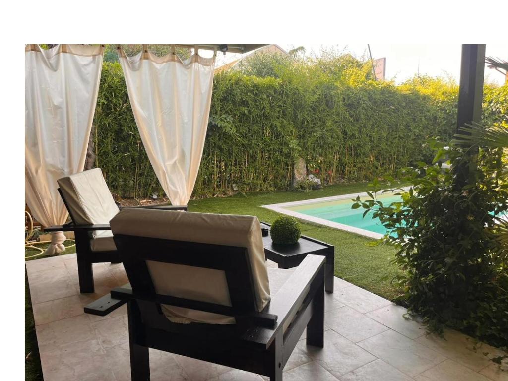 Bazén v ubytování Harmony Lake Sirmione nebo v jeho okolí