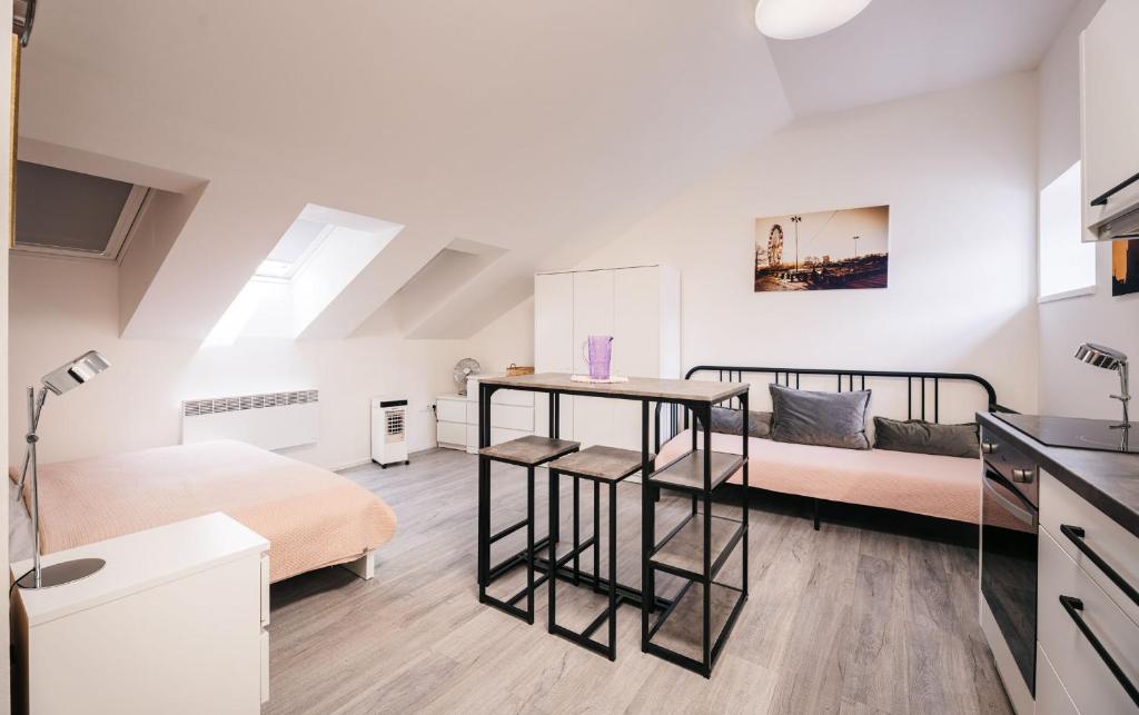 Postel nebo postele na pokoji v ubytování Silvie Apartments - Wurmova