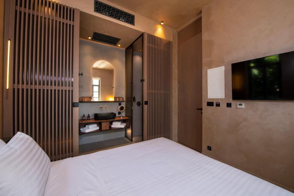 Nearchou Boutique Hotel - 12