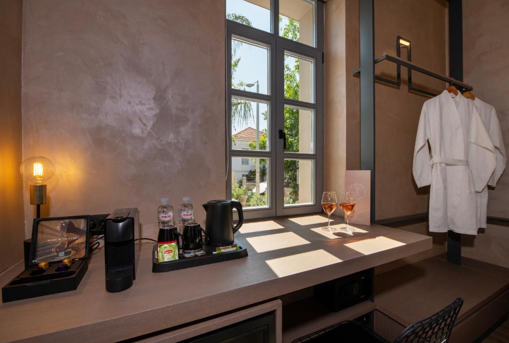 Nearchou Boutique Hotel - 4