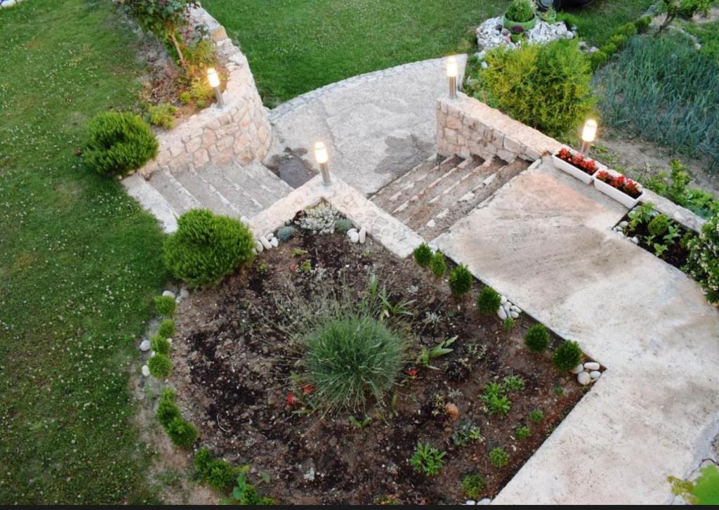 Afbeelding uit fotogalerij van Bisha Apartments in Ulcinj