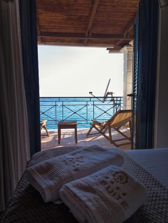 Ένα ή περισσότερα κρεβάτια σε δωμάτιο στο La Suite Apartment