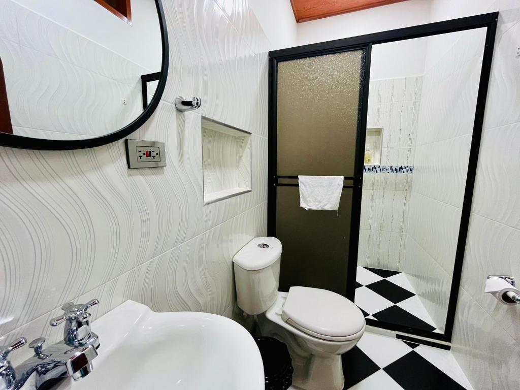 Koupelna v ubytování Aparta Hotel Horinthia