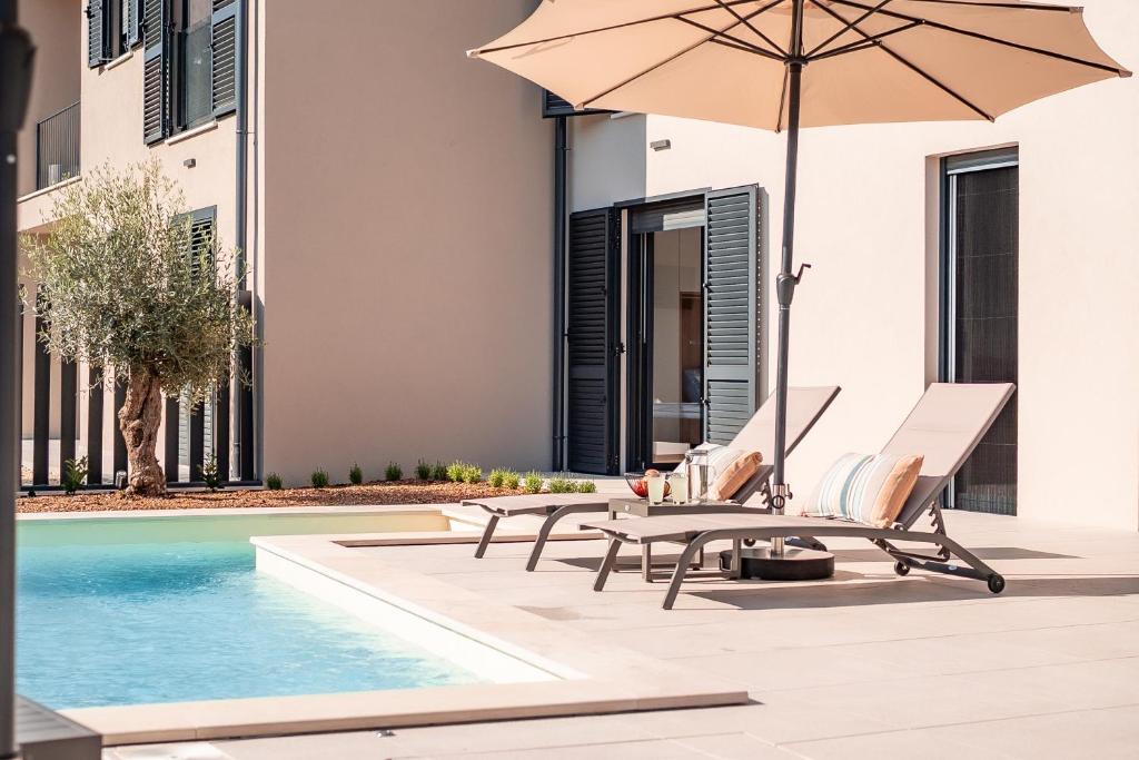 Bazén v ubytování Andrea Deluxe Apartment with Pool nebo v jeho okolí
