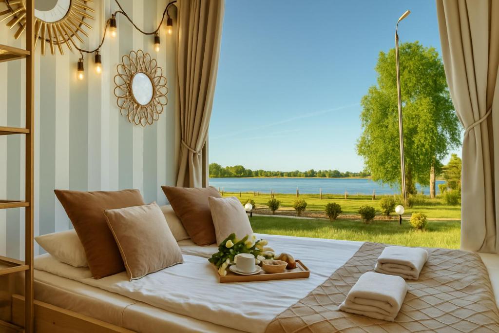 Herbals - Tree&Lake houses with bath, sauna, bikes, motorboat - BUBBLE With Lake View
