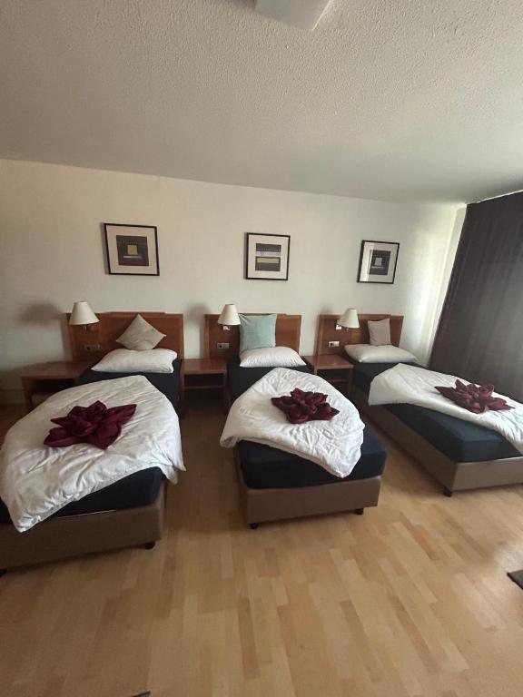 Pension Rooms - Triple Room