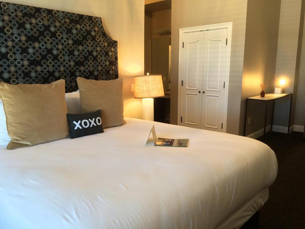 Bel Abri Napa Valley Inn photo