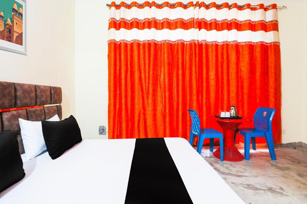 Posezení v ubytování Hotel O JPS DC RESIDENCY