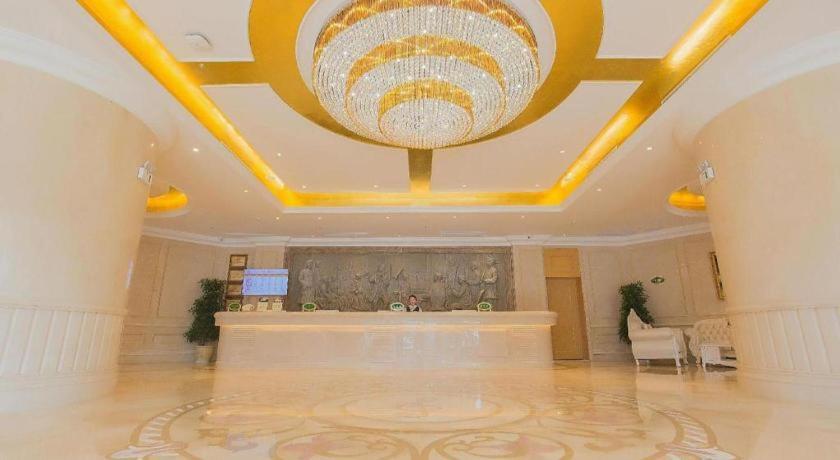 Φωτογραφία από το άλμπουμ του Vienna Hotel Hubei Xiangyang Tang City Gulou στη Xiangyang