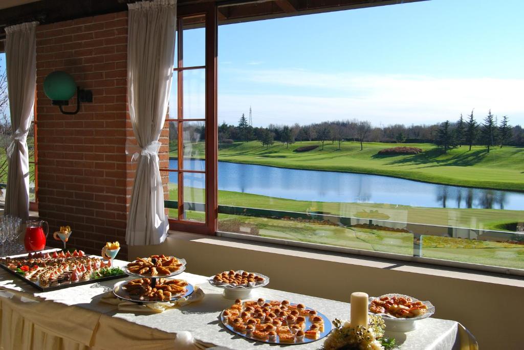 Le Robinie Golf & Resort, Solbiate Olona, Italy - Booking.com