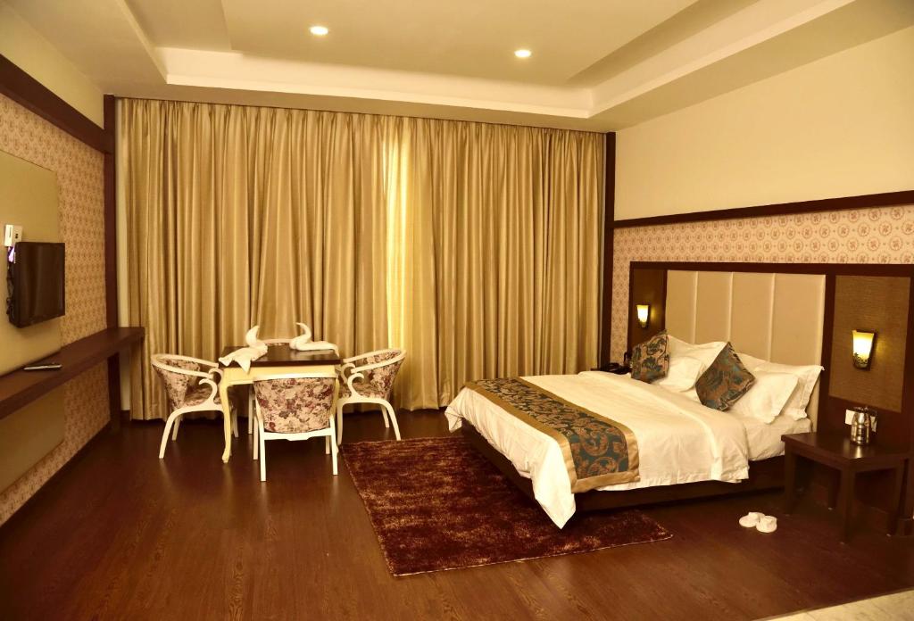 The Fern Hillside Resort Bhimtal - Hazel Suite Valley Facing