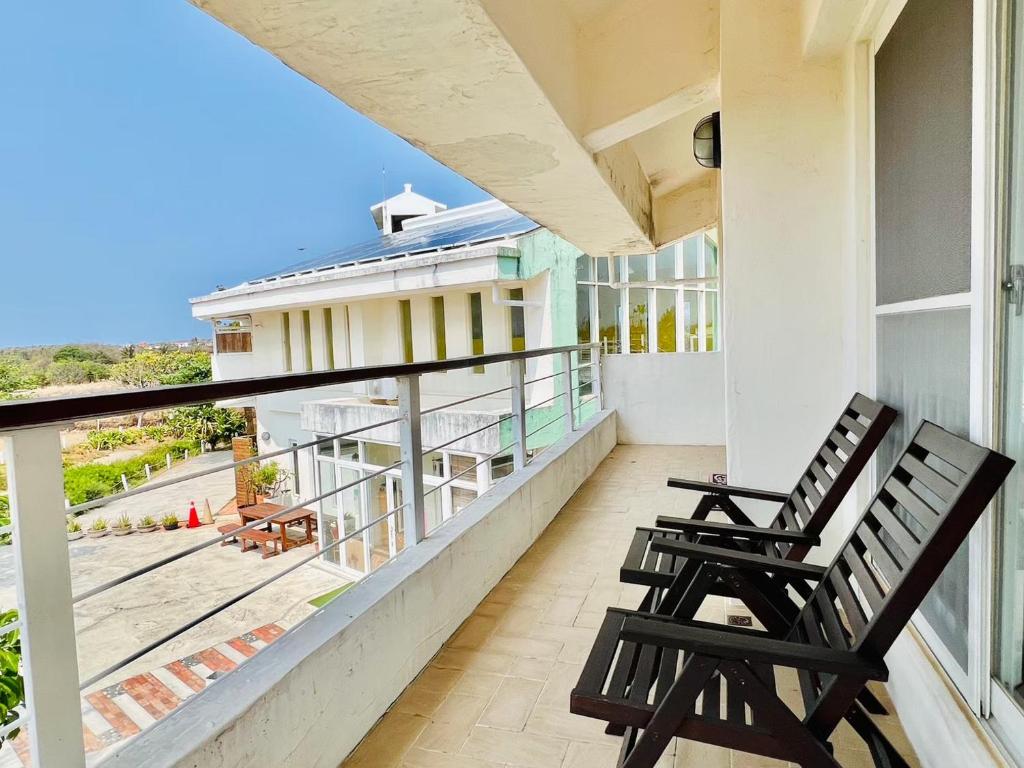 Kenting COMIC B&B&SPRING的阳台或露台