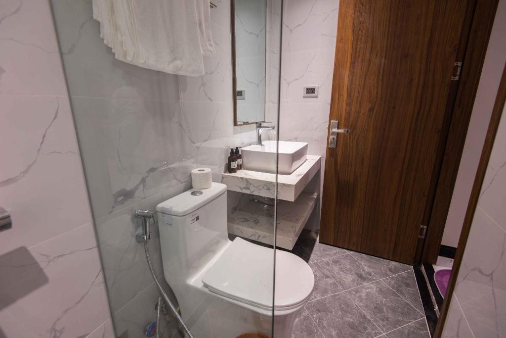 Koupelna v ubytování Hoàng Cầu Paradise Hotel by Luxe Hospitaliy