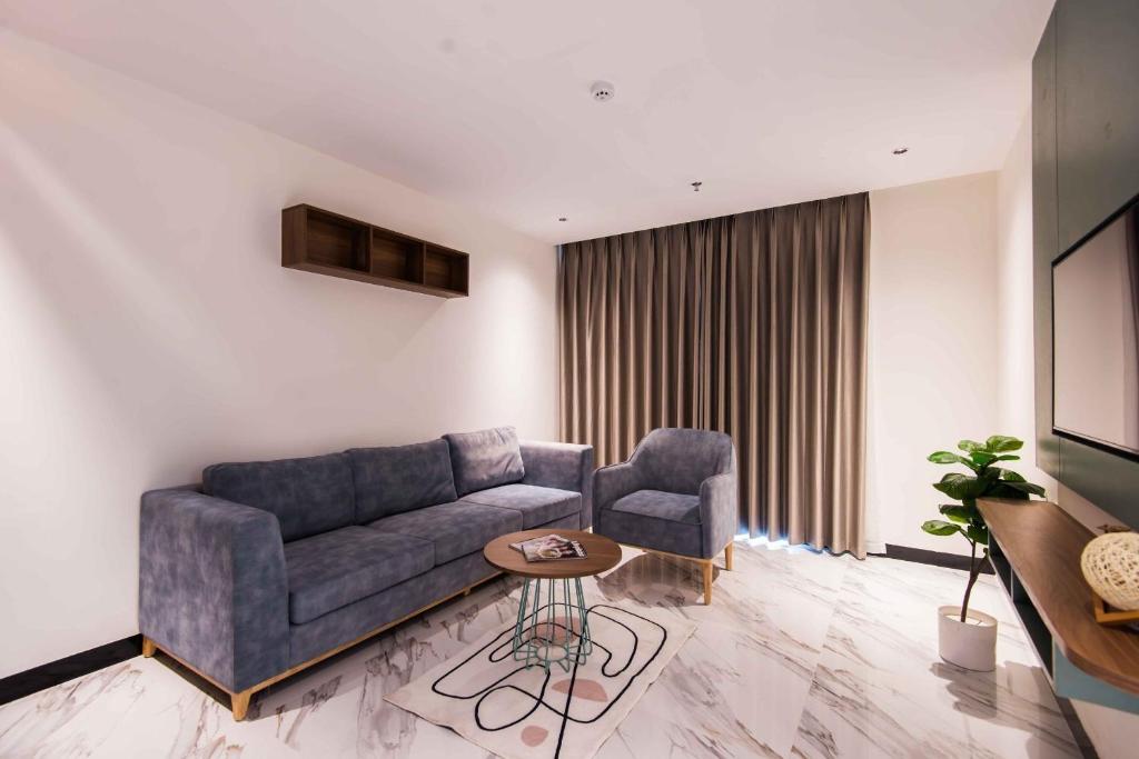 Posezení v ubytování Hoàng Cầu Paradise Hotel by Luxe Hospitaliy