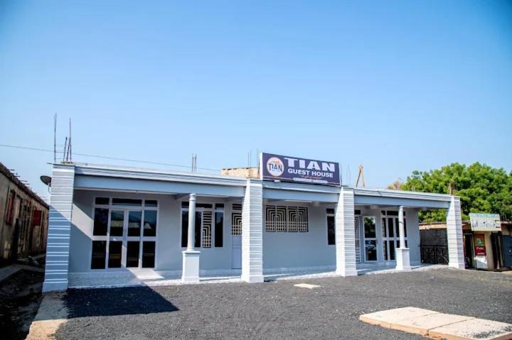 Fotografie z fotogalerie ubytování Tian Hotel v Kasese