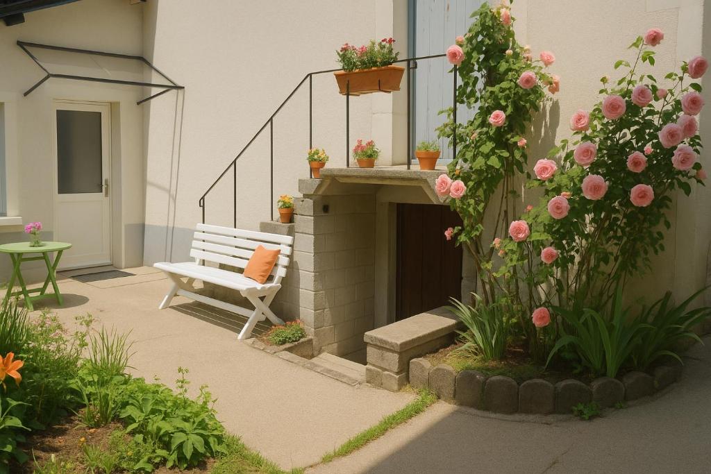Vonkajšia záhrada v ubytovaní Petite maison étape Loire à vélo ou Compostelle