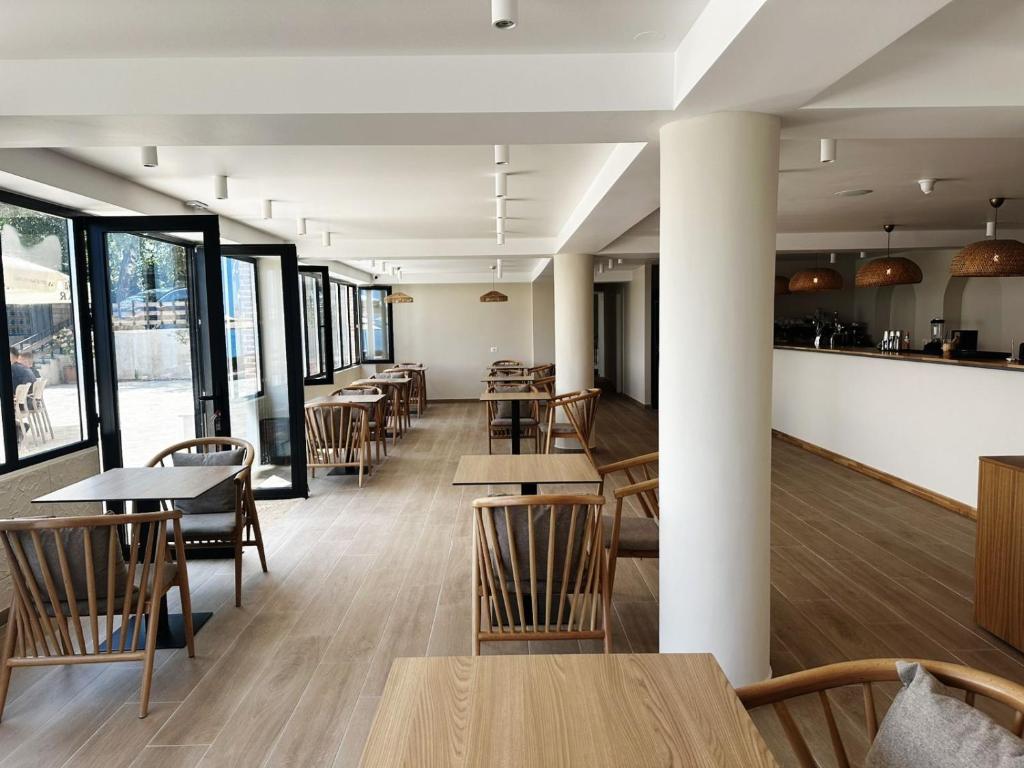 Restaurace v ubytování Hotel DEMOLI