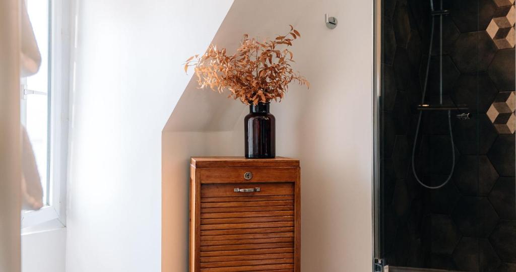 Hôtel Vendome Saint-Germain - Resim 6