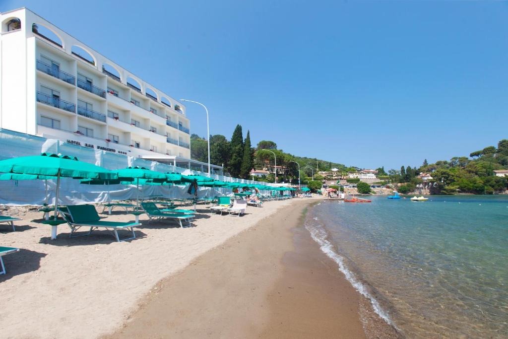 Příroda nedaleko hotelu