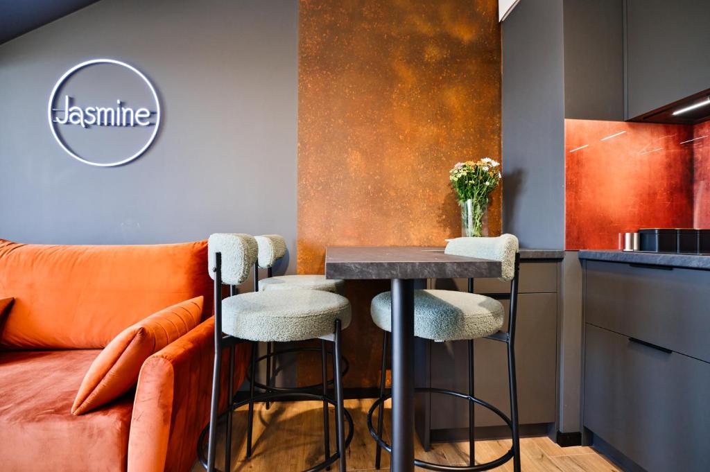 Jasmine by Housine - 10