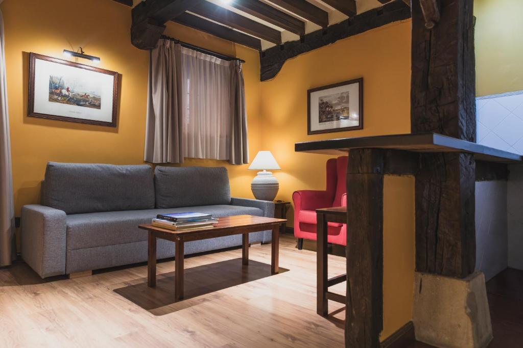 Posezení v ubytování Apartamentos Villa de Potes