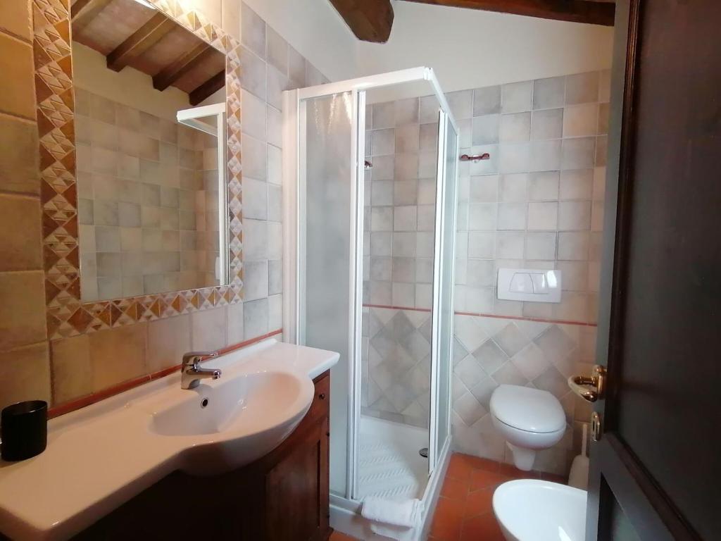 Kúpeľňa v ubytovaní Flat with shared pool and air conditioning