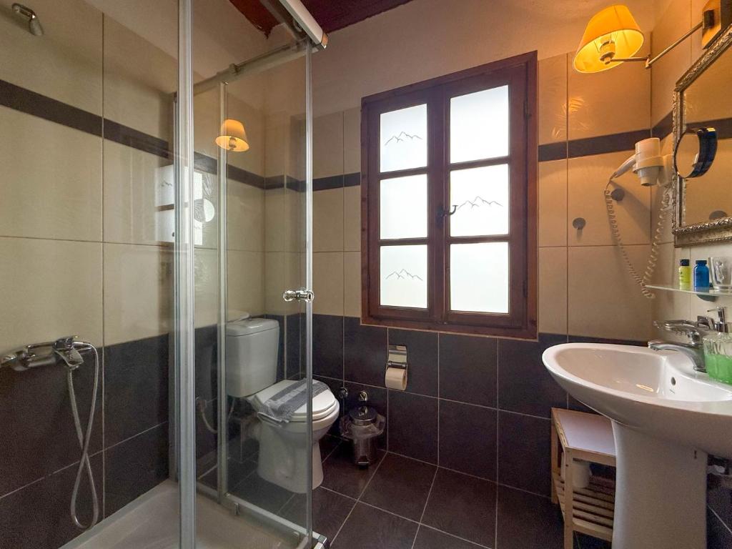 Pliades Traditional Guesthouse - 14