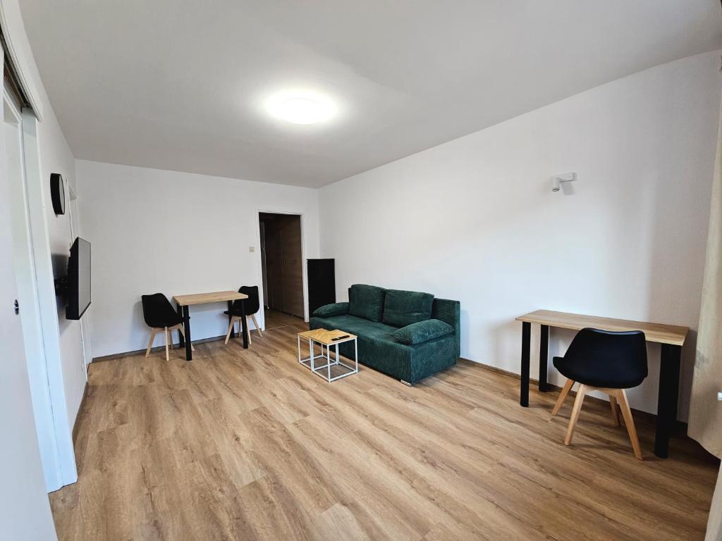 Χώρος καθιστικού στο Sunny apartment near Rynek square