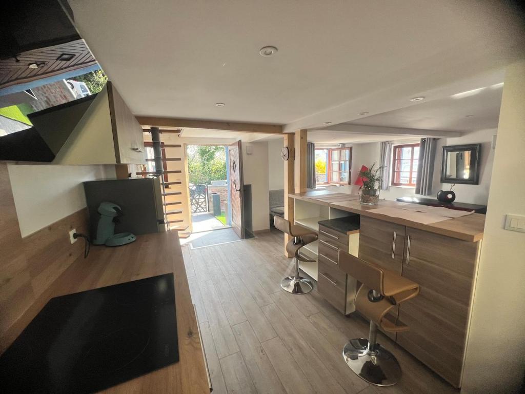 an aerial view of a kitchen in a house at Appartement duplex en Alsace in Geudertheim