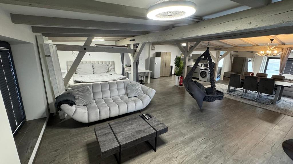 Χώρος καθιστικού στο Golden Grey Loft Bahrenfeld, Volkspark