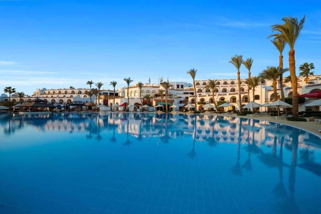 Bazén v ubytování Savoy Sharm El Sheikh nebo v jeho okolí