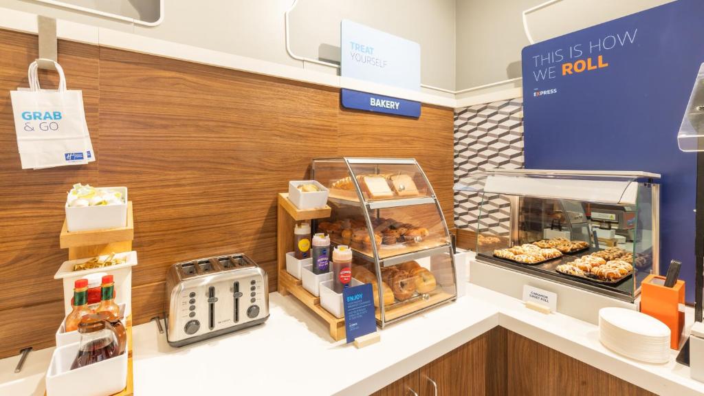 Holiday Inn Express Bellingham by IHG photo