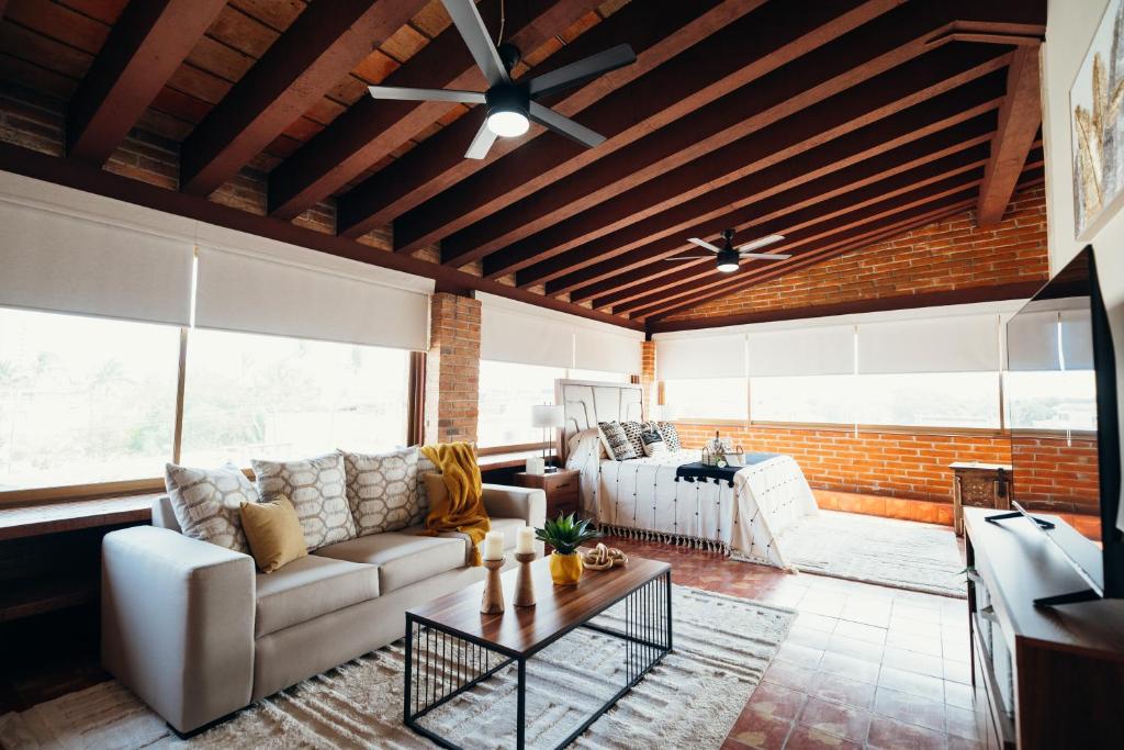 Posezení v ubytování Boutique Hotel & Suites Hacienda Lord Twigg