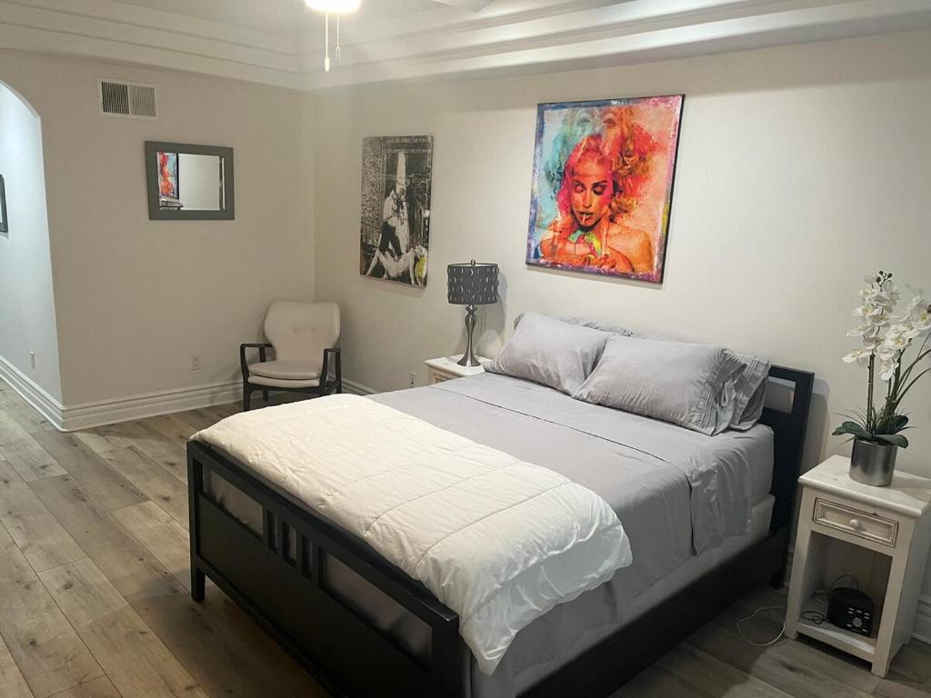 Studio City Chic Large Contemporary Condo, Los Angeles (updated prices 2025)