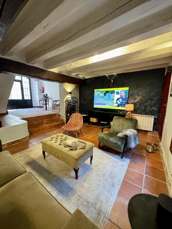 TV a/nebo společenská místnost v ubytování Barri Antic Cambrils
