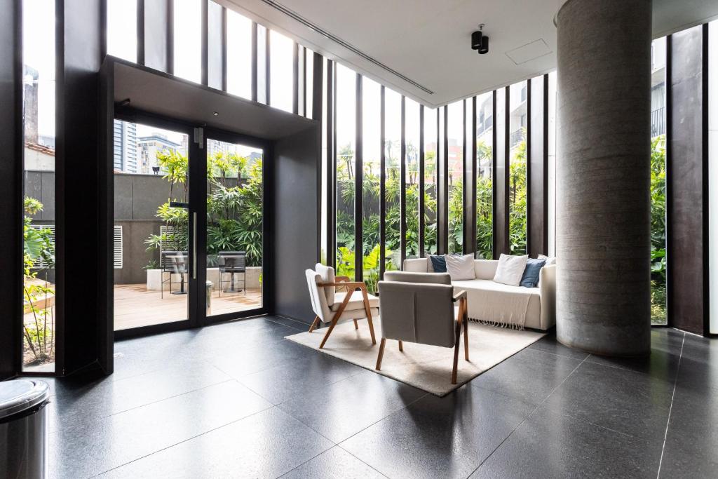 Onze22 by Viva - Estúdios Modernos a 400m do Metrô Vila Madalena com Piscina no Rooftop