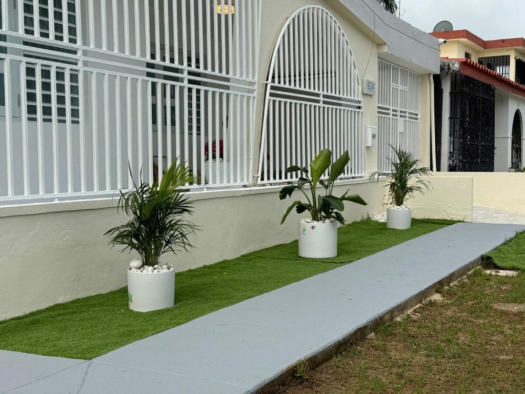 Zahrada ubytování Casa Mi Luz Ilumina tu Estancia con Elegancia y Confort en San Juan