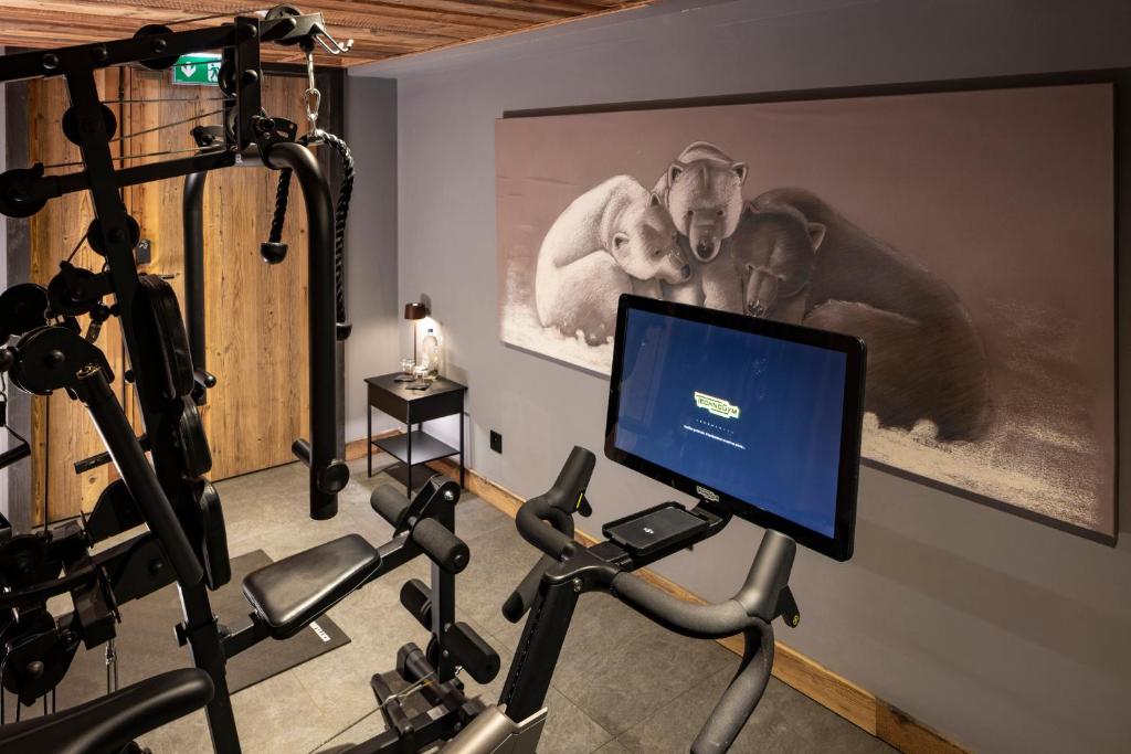 Fitness centrum a/nebo fitness zařízení v ubytování Hotel MONT-BLANC VAL D'ISERE