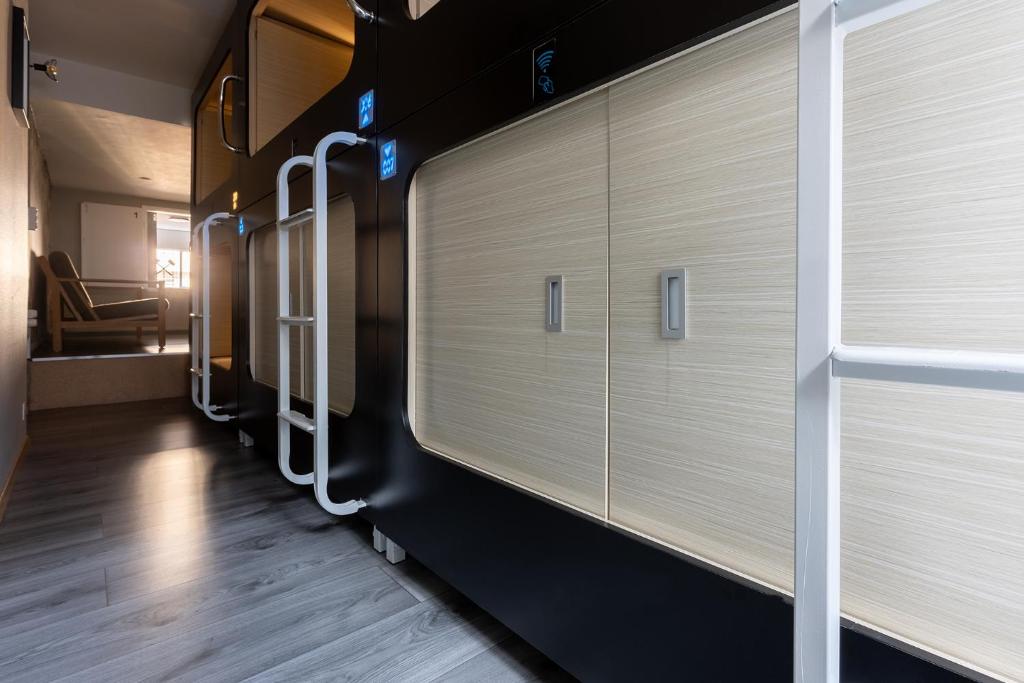 Foto dalla galleria di MUE Cubes - Capsule Hotel a Basilea