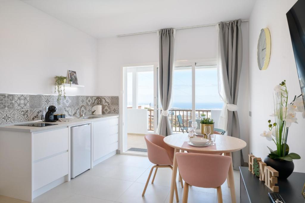 Kuchyň nebo kuchyňský kout v ubytování Suites Bene LANZAROTE